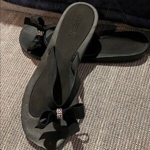 GUESS NWOT Black Sandals with Bow and Rhinestones